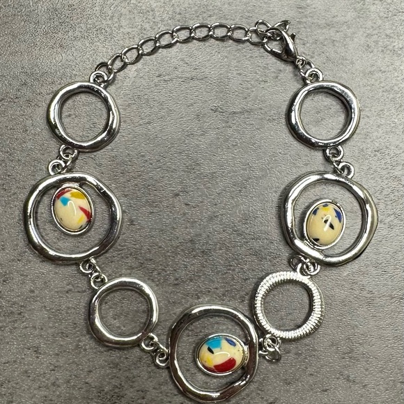 Source Unknown Jewelry - Silver-Tone Scarab Style setting Bracelet